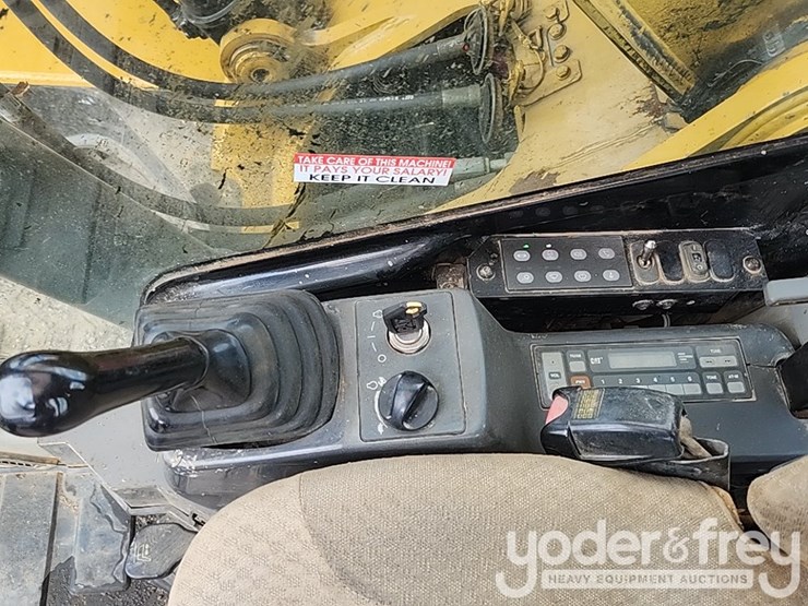 2009-caterpillar-321d-lcr-image-44