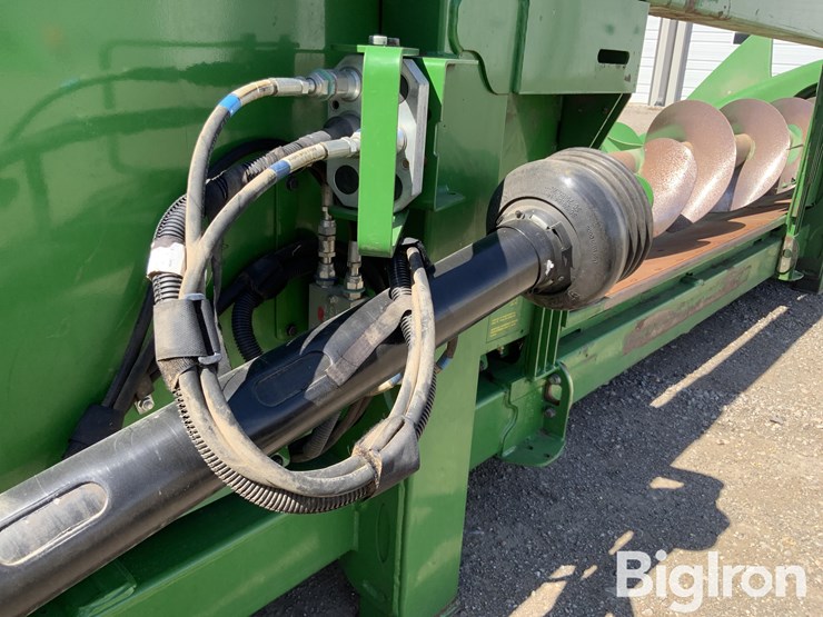 2013-john-deere-608c-image-10