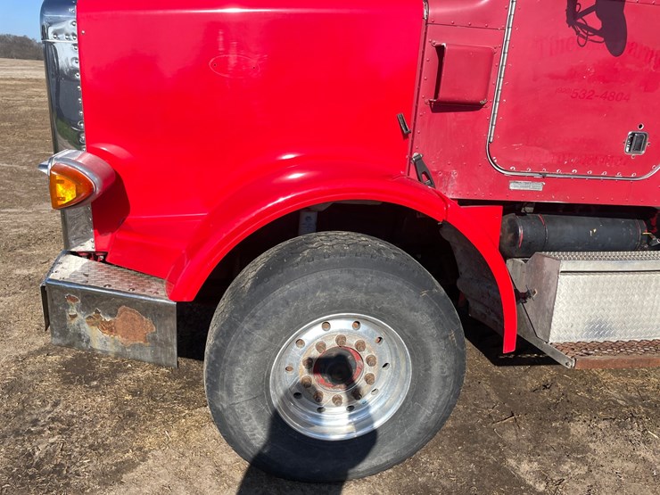 1998-peterbilt-378-image-27