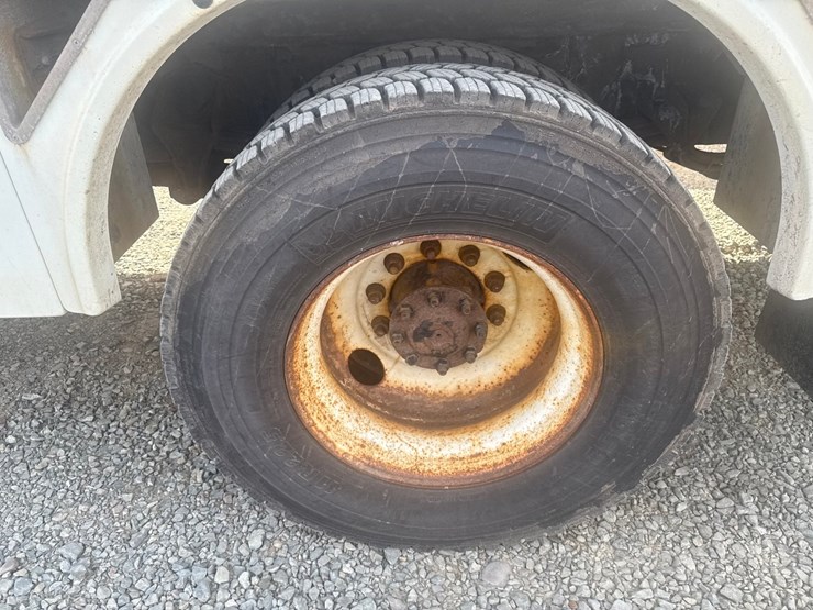 international-4400-sba-image-69