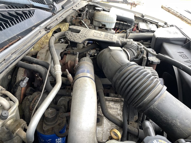2003-gmc-sierra-2500-image-27