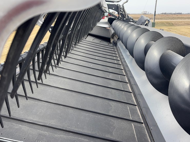 2023-mac-don-fd240-image-18