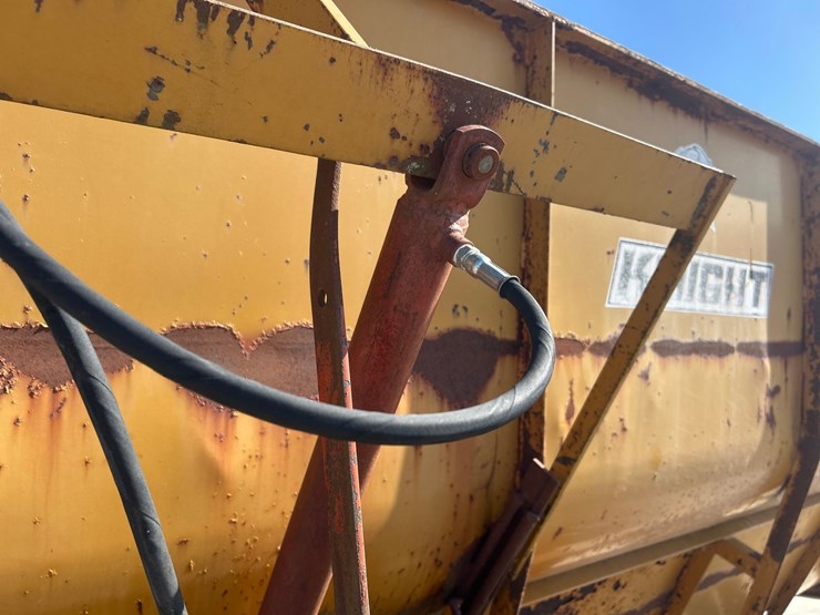 knight-big-auggie-14-image-26