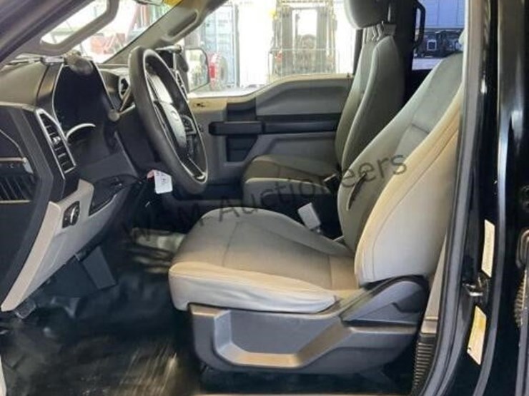 2017-ford-f150-image-23