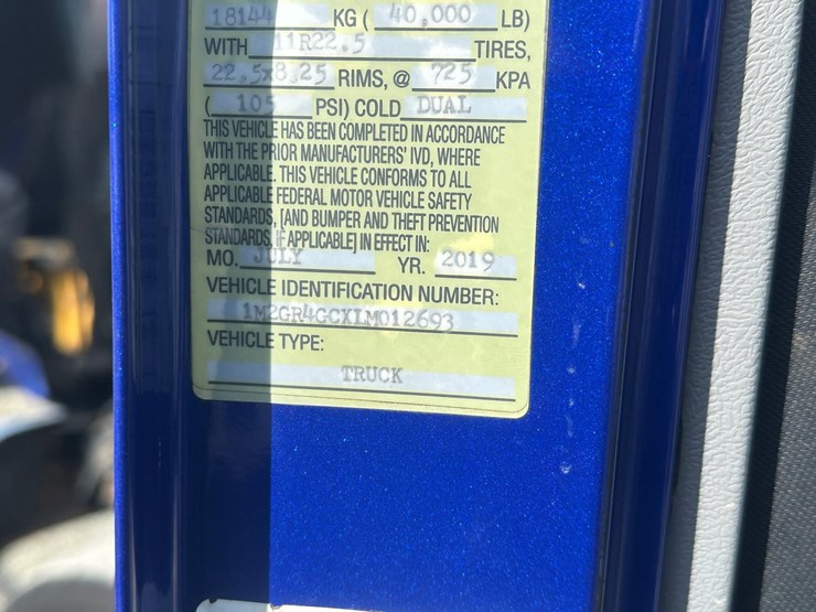 2019-massey-ferguson-8-image-95