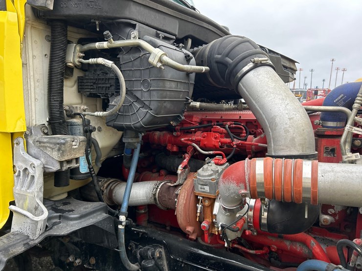 2019-kenworth-t880-image-43