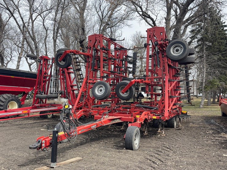 2018-case-ih-255-image-1