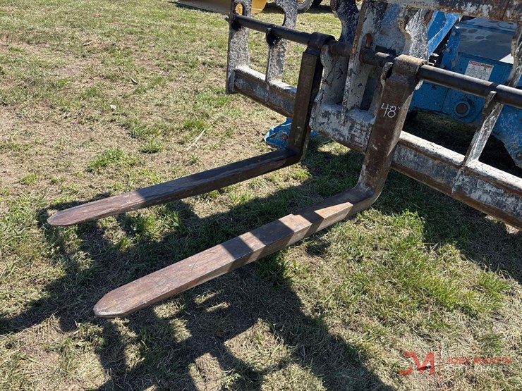 2017-genie-gth1056-image-7