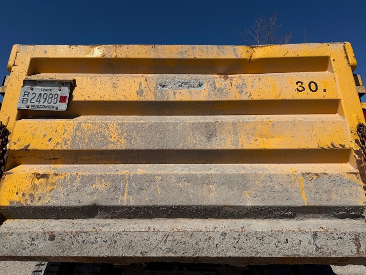 1995-mack-cl713-image-30