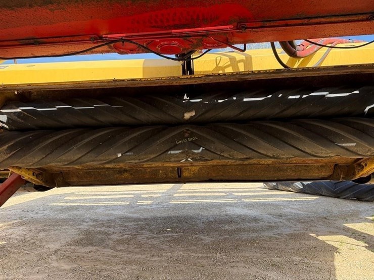 new-holland-1475-image-11