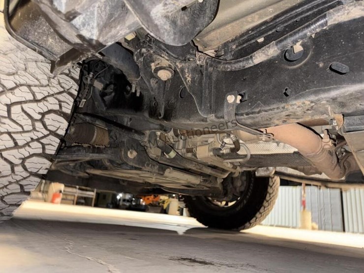 2020-ford-f150-image-30