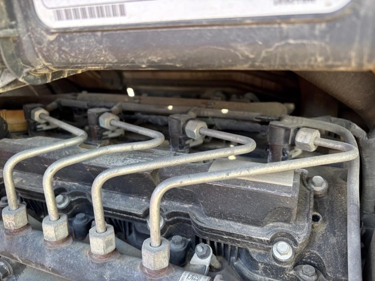 2016-bobcat-t650-image-41