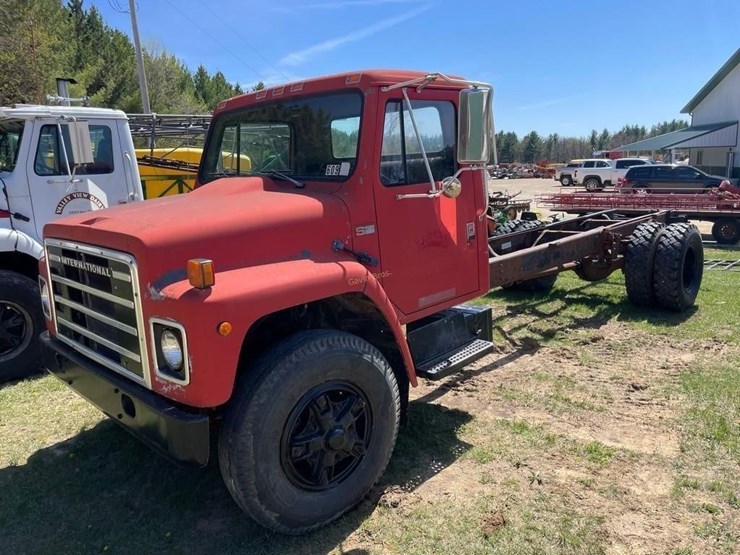 1986-international-s1700-image-1