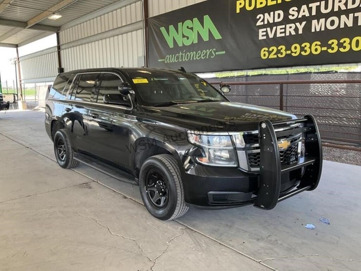2019-chevrolet-tahoe-image-2
