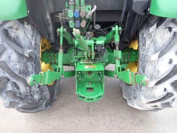2016-john-deere-5085e-image-56