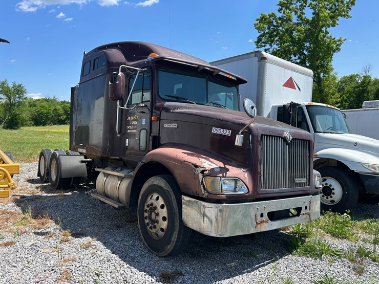 1999-international-9200-image-2