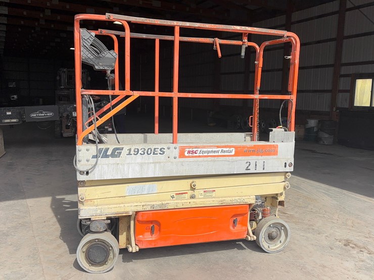 jlg-1930es-image-2