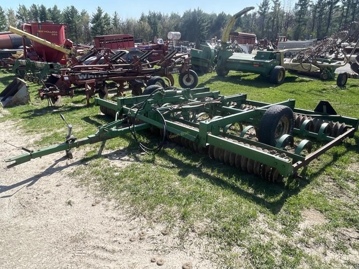 john-deere-15-image-1