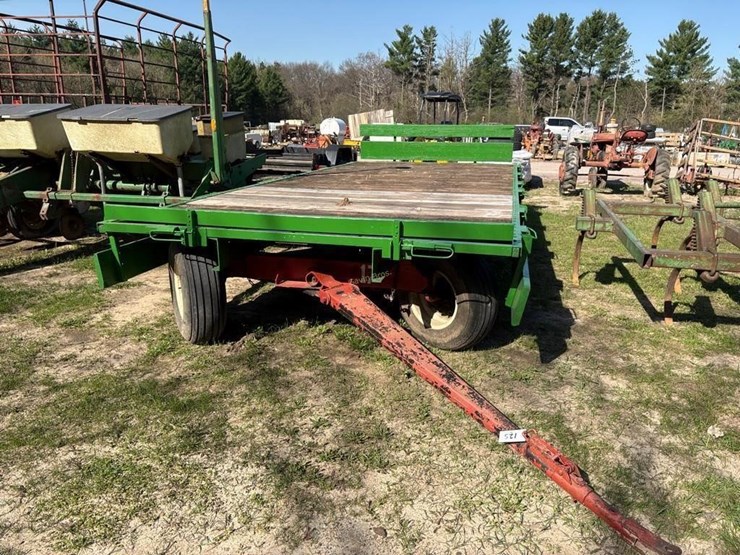 20'x101"-flatbed-wagon-with-gear-image-2