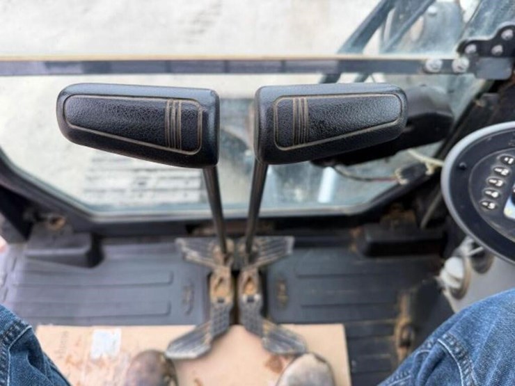 2019-bobcat-e85-image-12