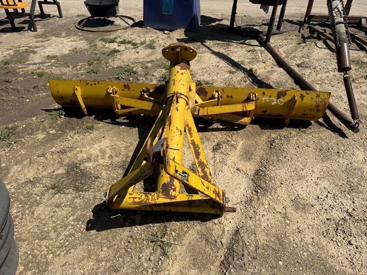 john-deere-8-image-1