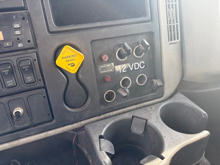 international-4400-sba-image-59