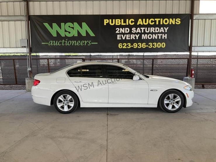 2011-bmw-528i-sdn-image-1
