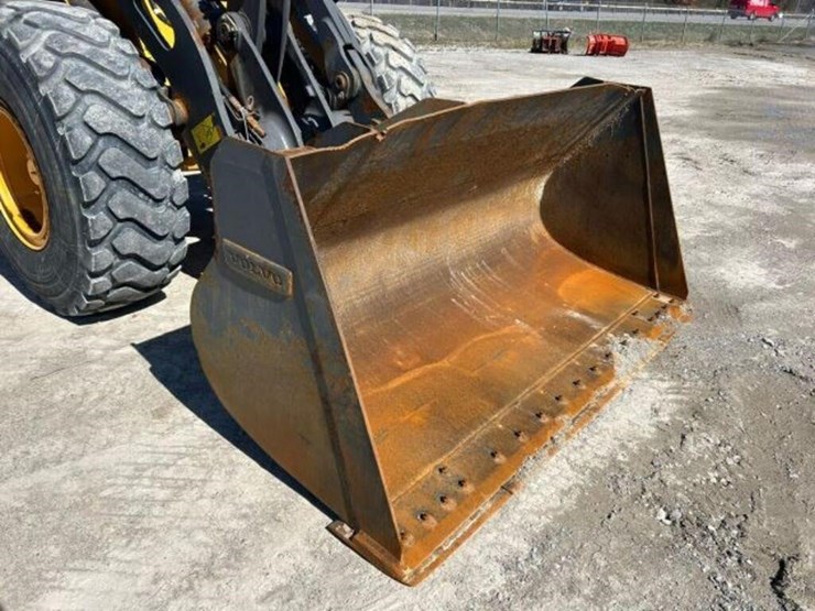 2019-volvo-l60h-image-57