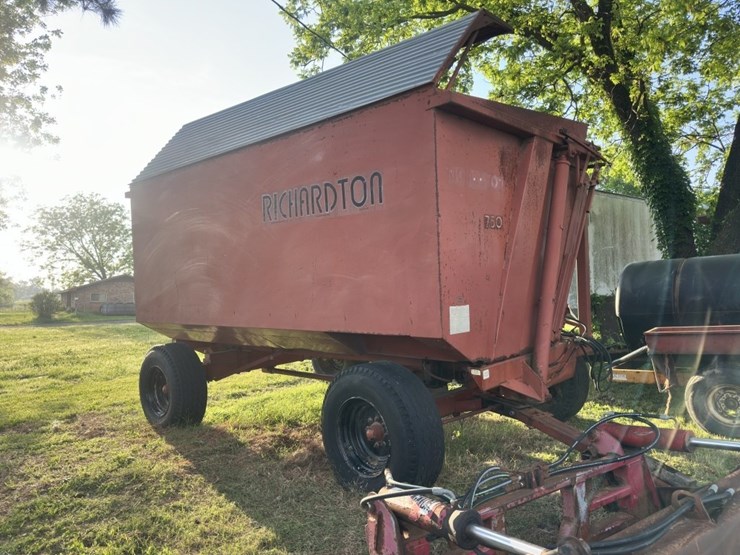 richardton-750-image-1