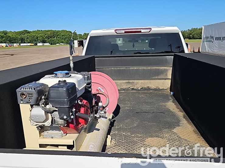 2022-chevrolet-2500hd-image-14