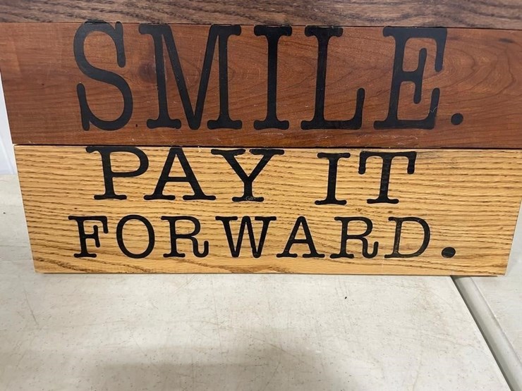 wood-sign-décor-image-4