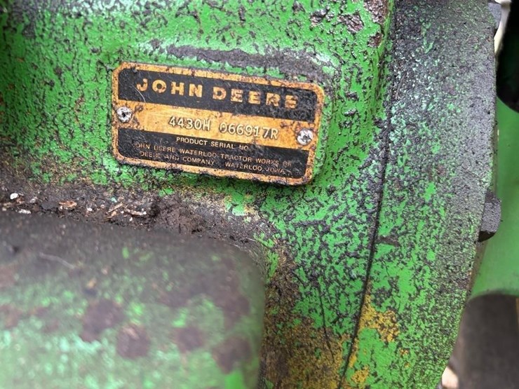 john-deere-4430-image-8