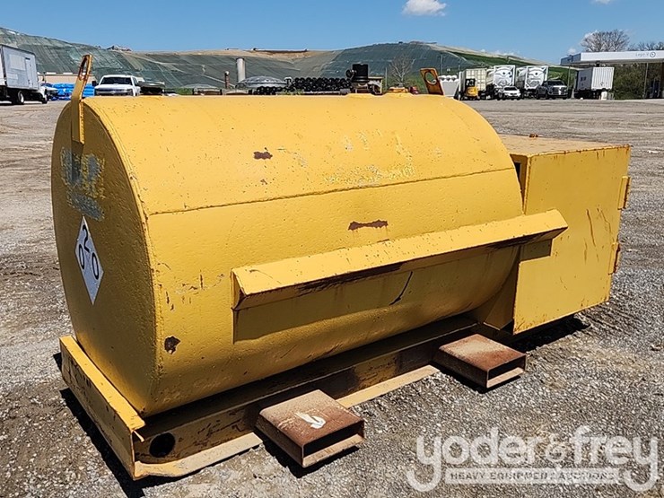 500-gallon-diesel-fuel-tank-w/-pump-image-3