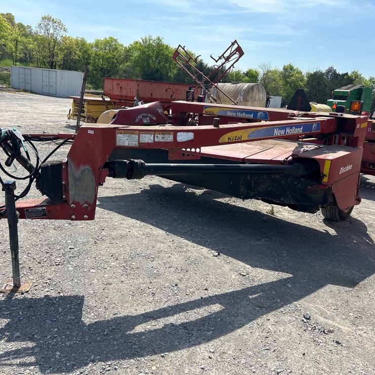 NEW HOLLAND H7230