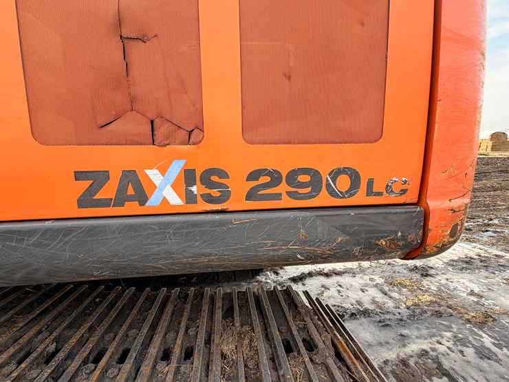 hitachi-zx290g-excavator-image-6