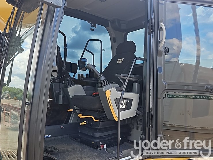 2021-caterpillar-313-image-35