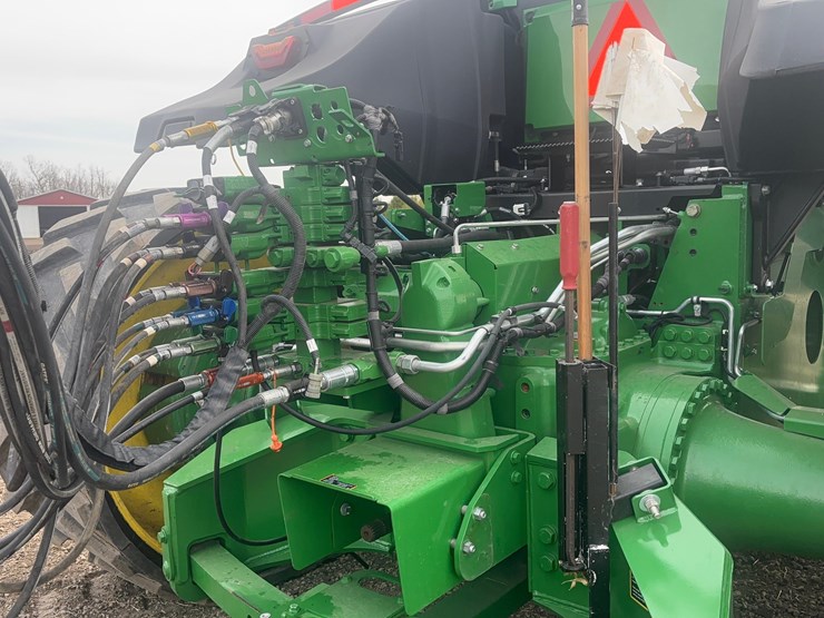 2022-john-deere-9rt-570-image-15