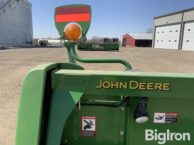 2013-john-deere-608c-image-10
