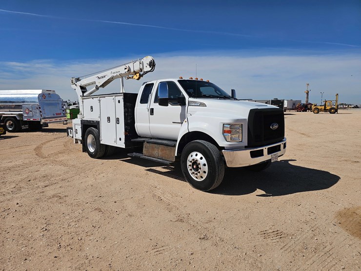 2017-ford-f750-image-5