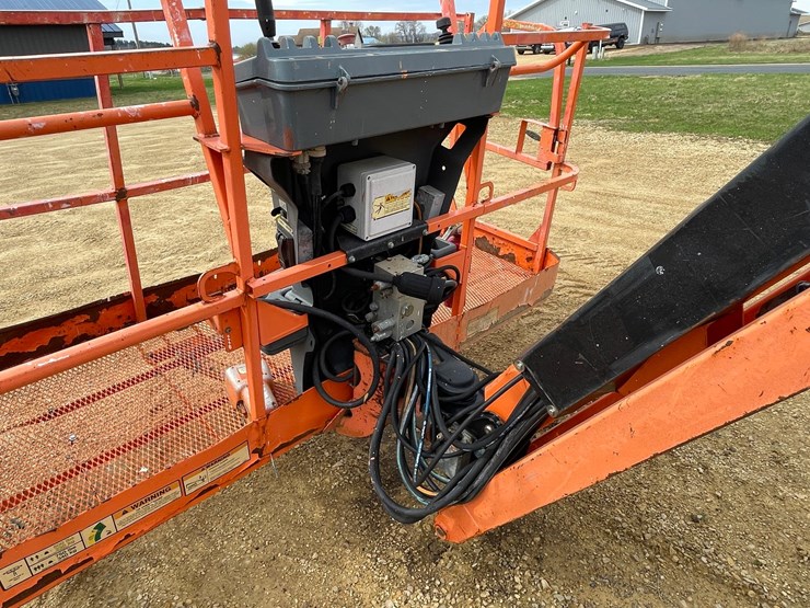 2007-jlg-860sj-image-39