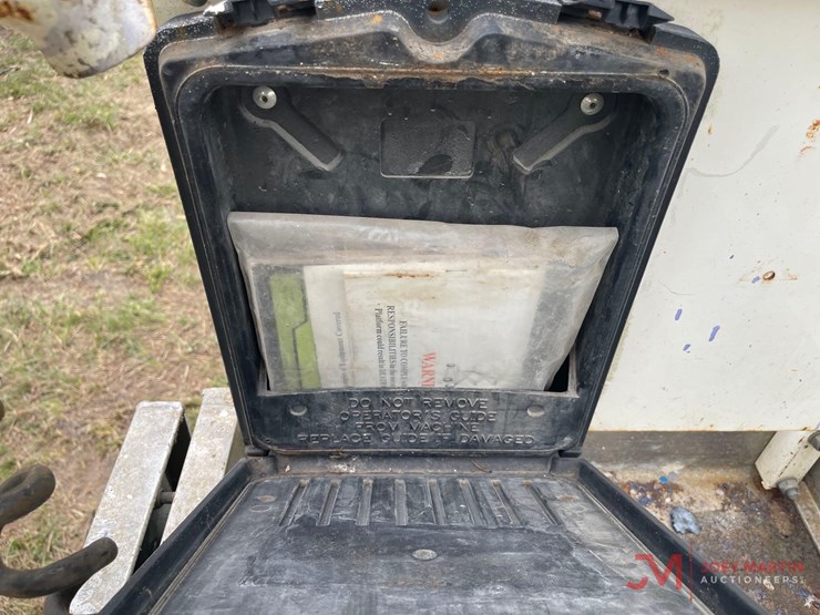 2013-jlg-1930es-image-11