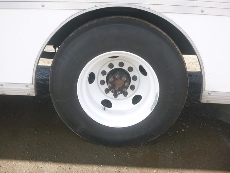 2016-ford-f650-xlt-image-26