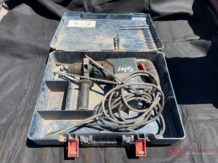 bosch-electric-power-drill-with-case-image-1