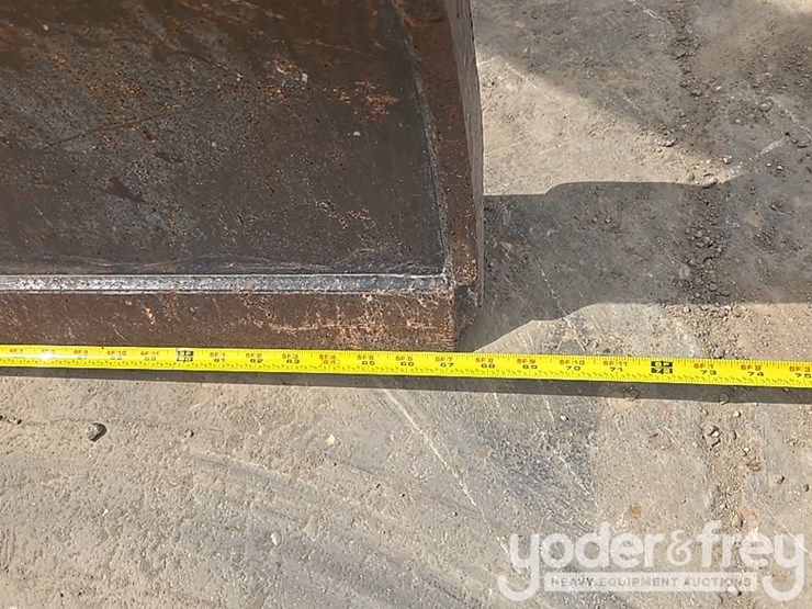 2019-deere-35g-image-25