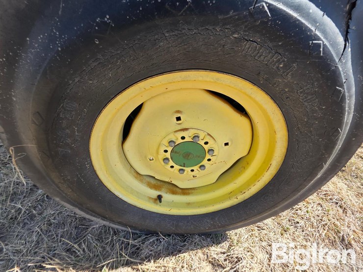 john-deere-8200-image-14