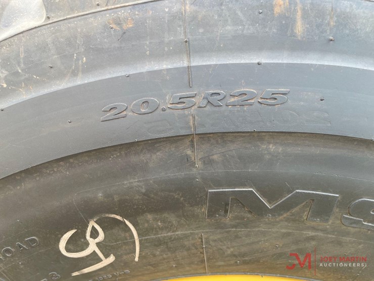 2026-caterpillar-926-image-10