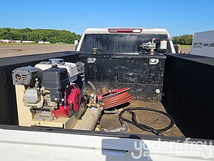 2022-chevrolet-2500hd-image-14