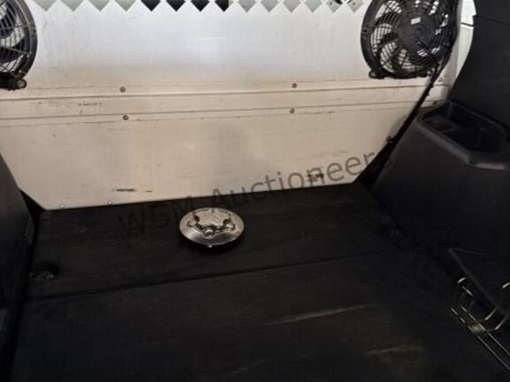 2013-ford-explorer-image-12