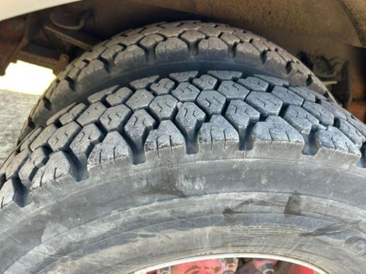 1996-ford-f700-image-78