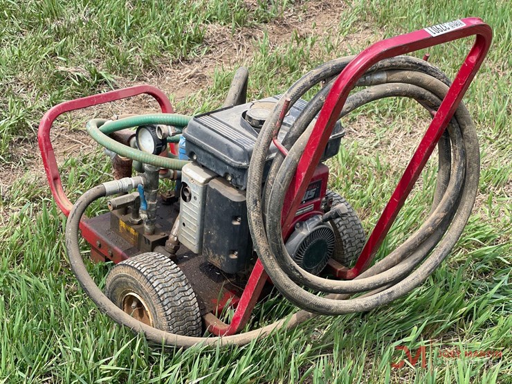 industrial-plus-133452-water-pump-w/-brigss-&-stratton-gas-engine-image-3